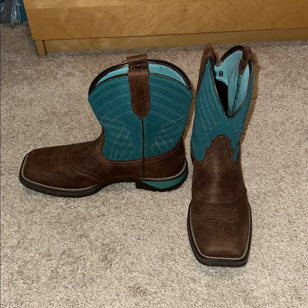 Ariat Womens Anthem Shortie Cowboy Boots
